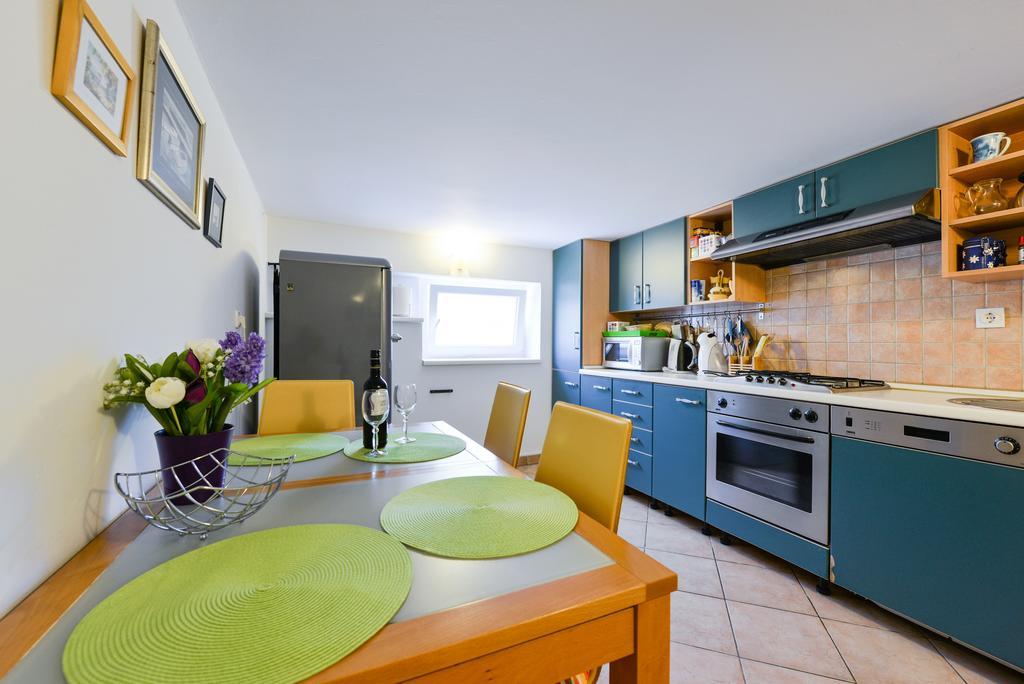 Apartment Mirana With Garden And Free Parking Zadar Værelse billede
